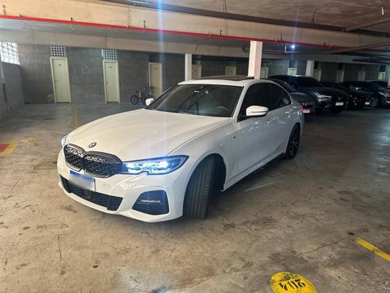BMW 320i 2.0 16V TURBO GASOLINA M SPORT AUTOMÁTICO